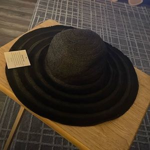 Stella & Dot Hat. NWT